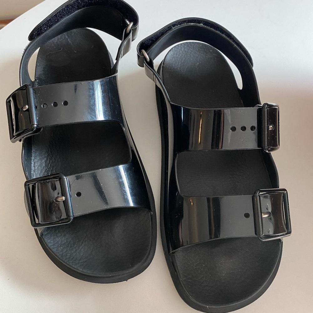 Gucci Isla dad sandals size 39